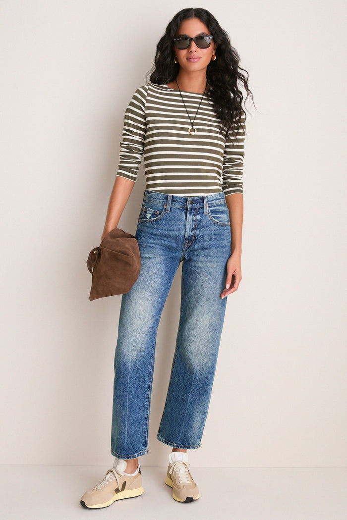 Artisan Lexi Mid Rise Bowed Straight