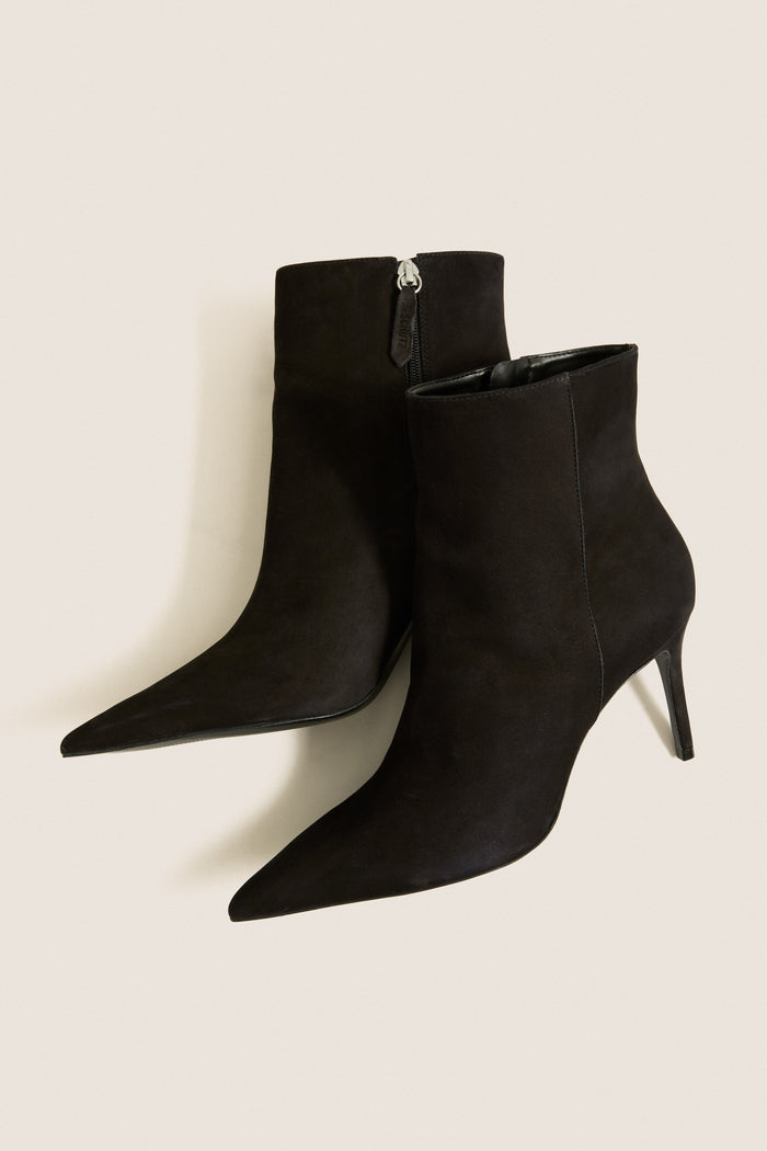 Black Mikki Boots
