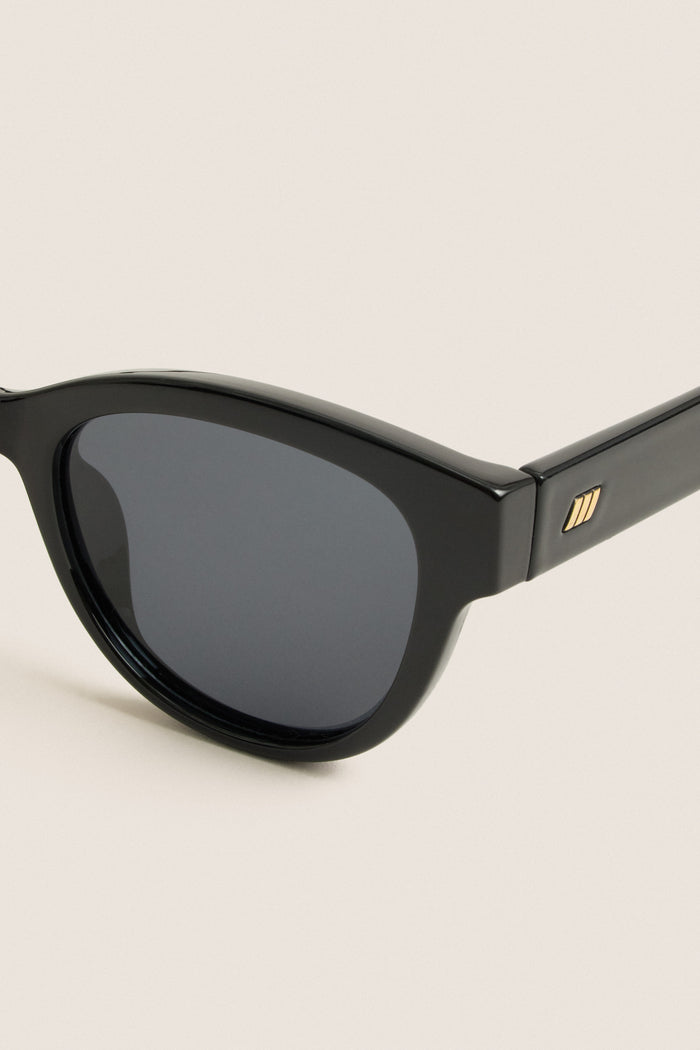 Black Polarized Majestic Sunglasses