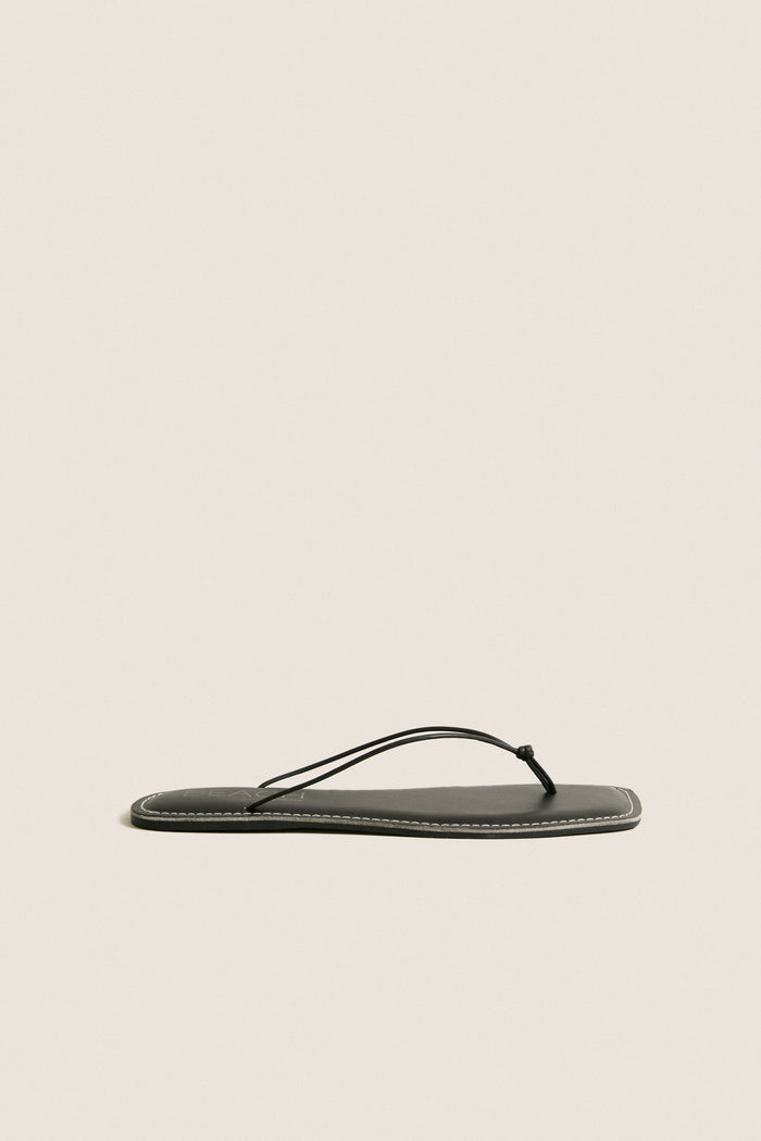 Black Ray Flip Flops