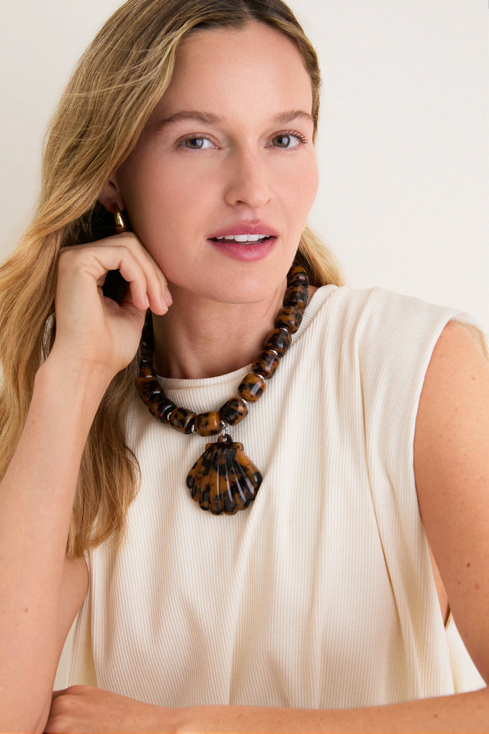 Brown Asty Necklace