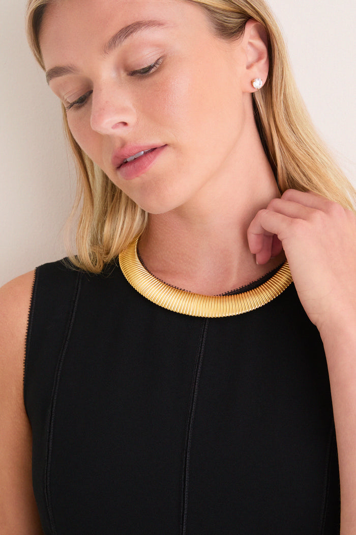 Gold Ribbed Collar