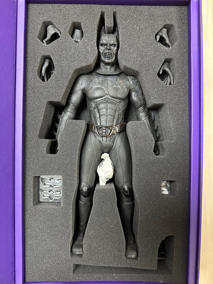 Hottoys Hot Toys 1/6 Scale MMS140 MMS 140 Batman Begins - Demon Batman & Scarecrow Action Figure USED
