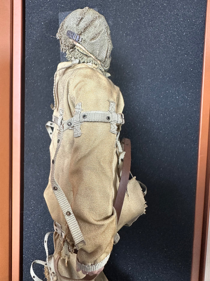 Hottoys Hot Toys 1/6 Scale MMS140 MMS 140 Batman Begins - Demon Batman & Scarecrow Action Figure USED