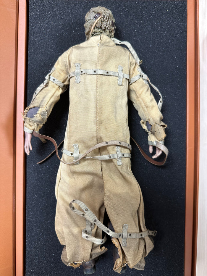 Hottoys Hot Toys 1/6 Scale MMS140 MMS 140 Batman Begins - Demon Batman & Scarecrow Action Figure USED