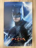 Hottoys Hot Toys 1/6 Scale MMS703 MMS 703 The Flash - Batman Action Figure USED