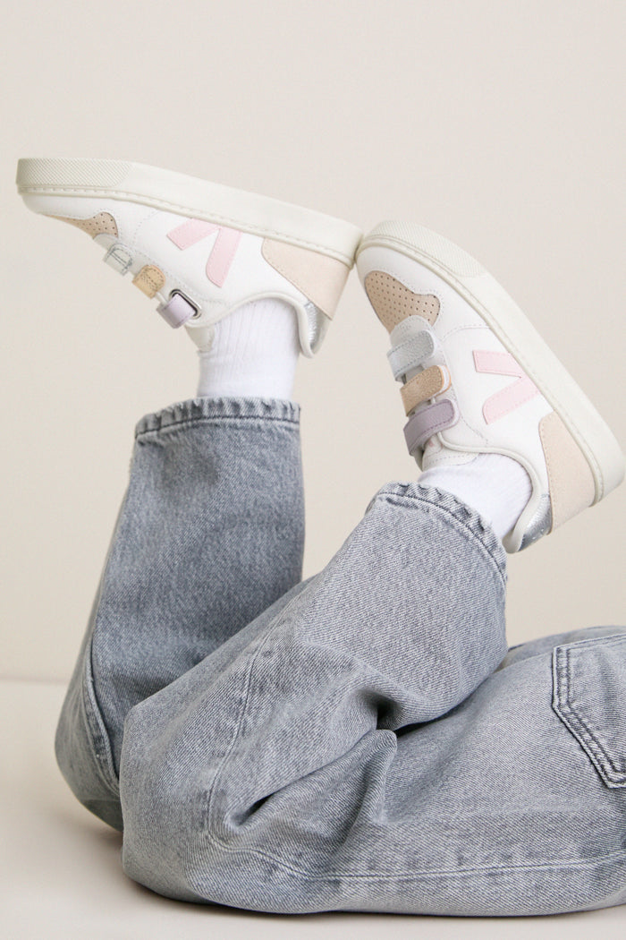 Kids White Petale Small V-10 Sneakers