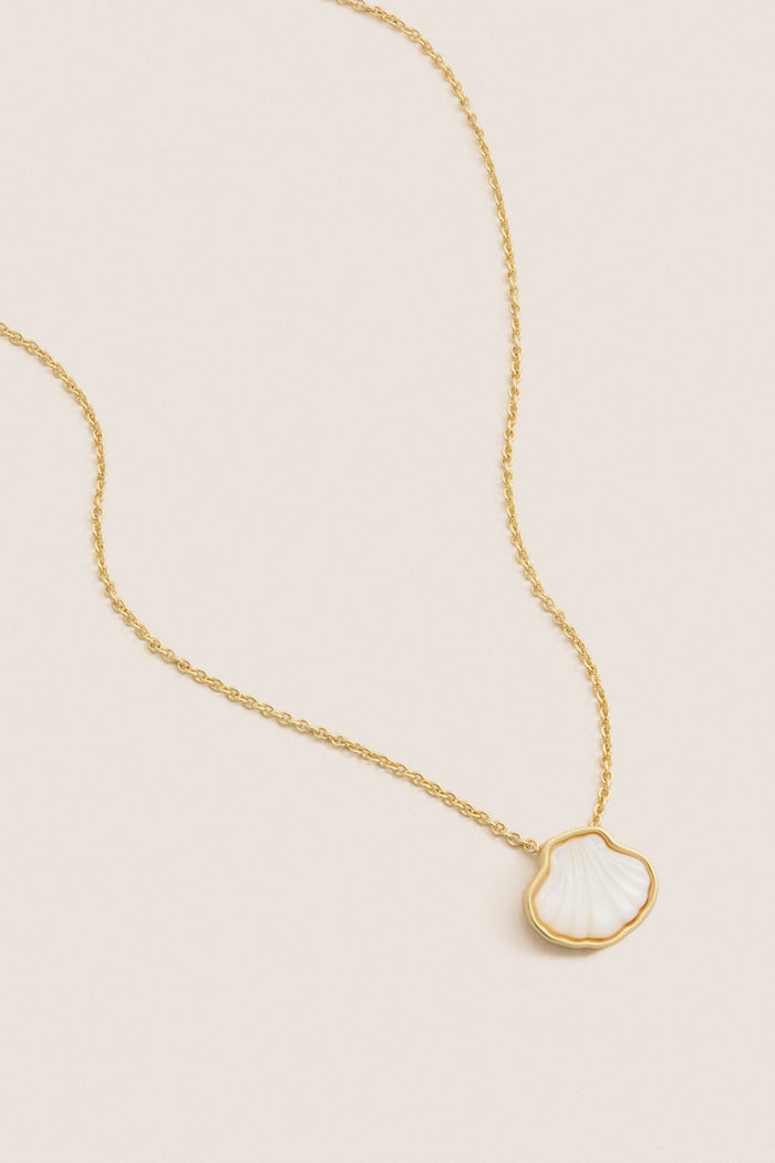 Mother of Pearl Petite Sankaty Necklace