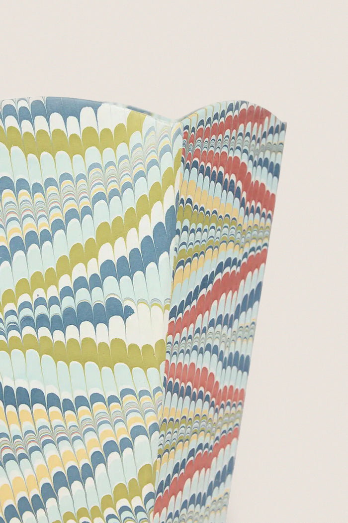 Ocean Mountain Marbled Scalloped Collapsible Basket