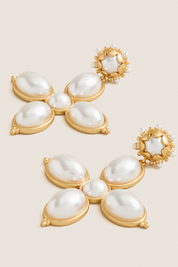 Pearl Grande Constance Earrings