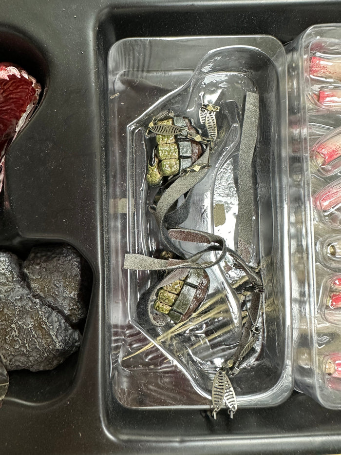 Predators - Tracker Predator Figure (Second Hand)