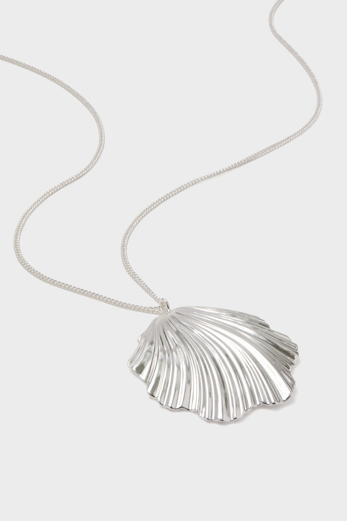 Silver Coquille Necklace
