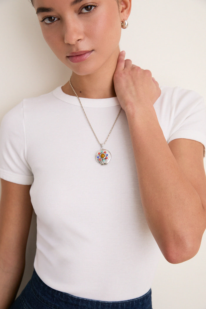 Silver Plated Chain Necklace with Round Locket Pendant