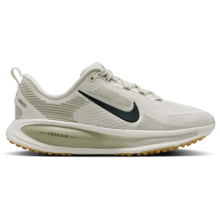 Nike Vomero 18 Kids Road Running Shoes
