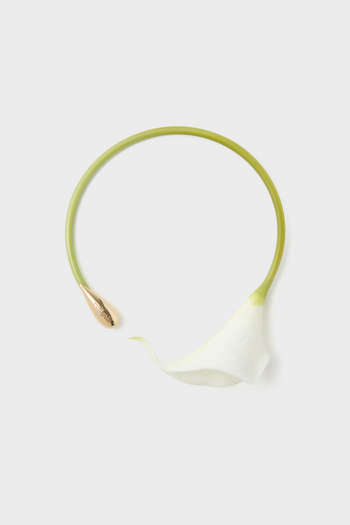 White Calla Choker