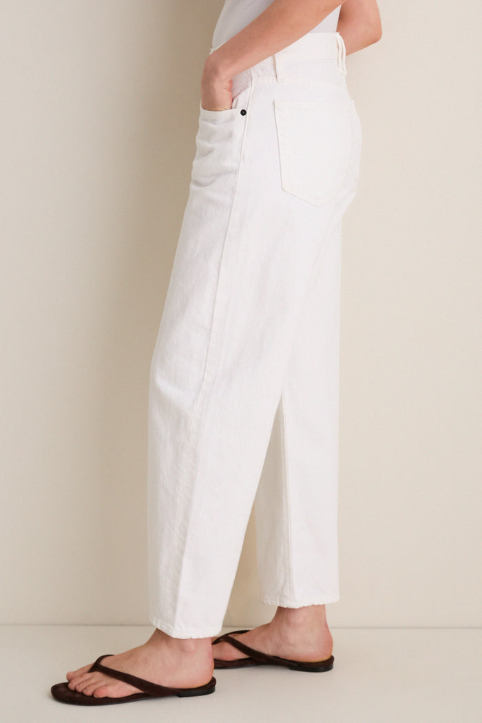 White Jamie Ankle Curve Jean
